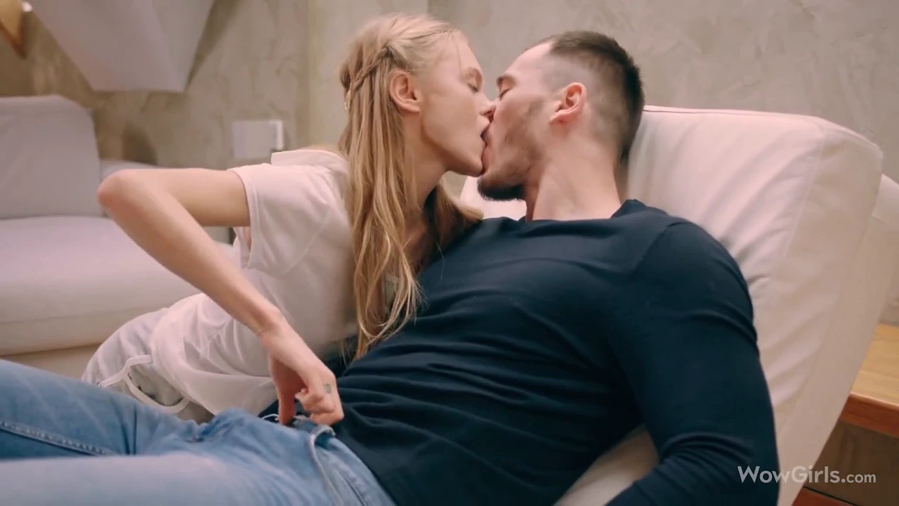 A stunning blonde, Nancy A, wandered aimlessly, lost in thought. Charming passers-by wasn’t enough. She craved intense, passionate connection. Soon, a stranger stopped, captivated by her pure, natural beauty and firm, gym-toned physique.